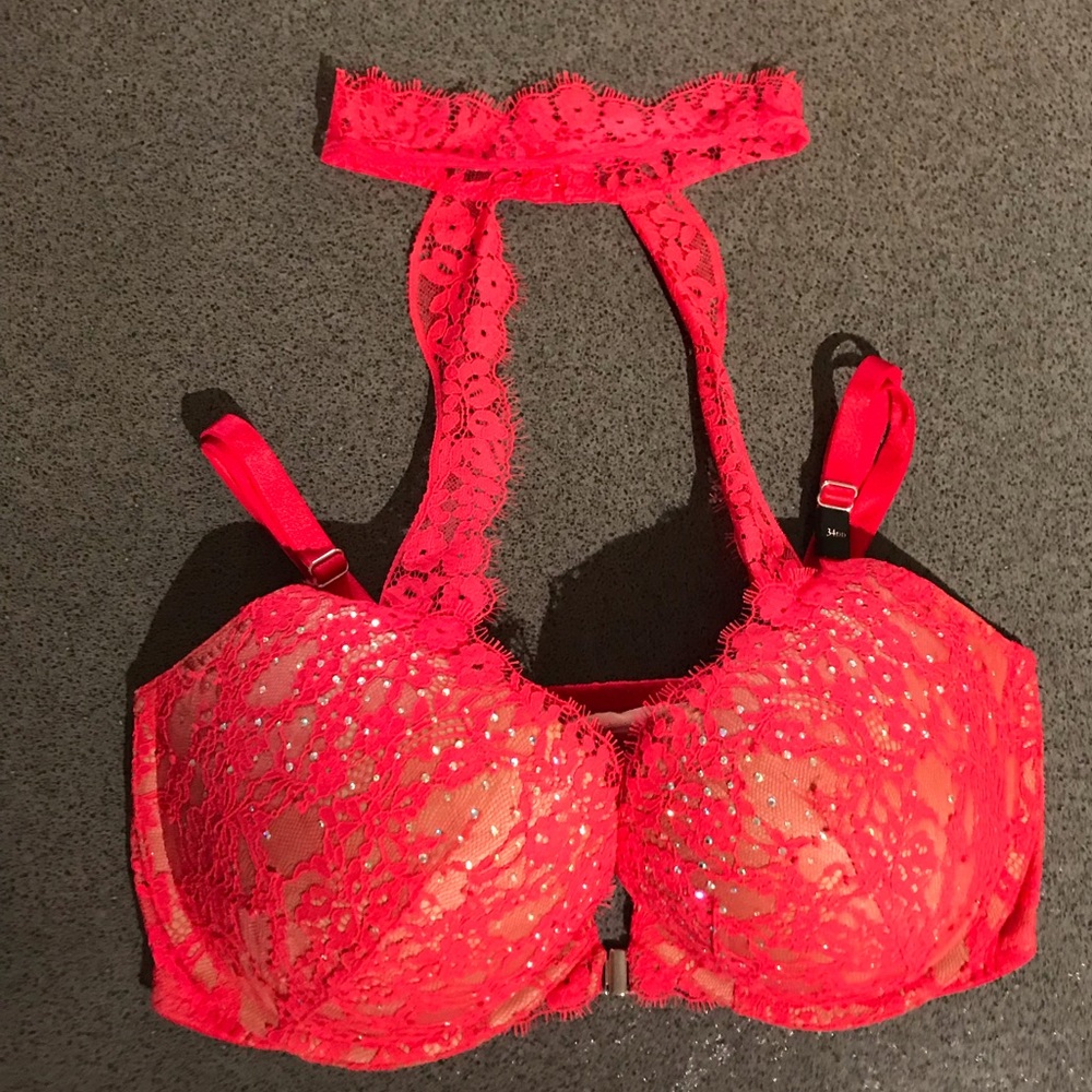 Unique Victoria’s Secret sexy valentines bra